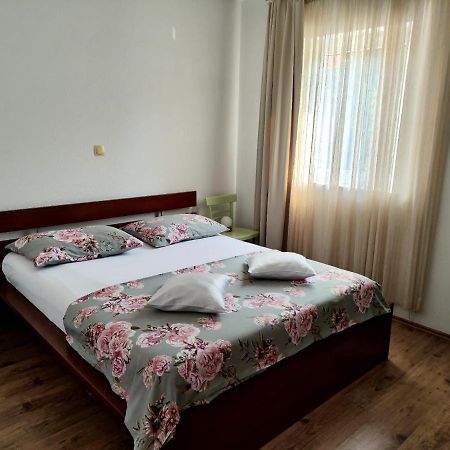 Apartments Snjezana โนวีวีโนดอลสกี ภายนอก รูปภาพ