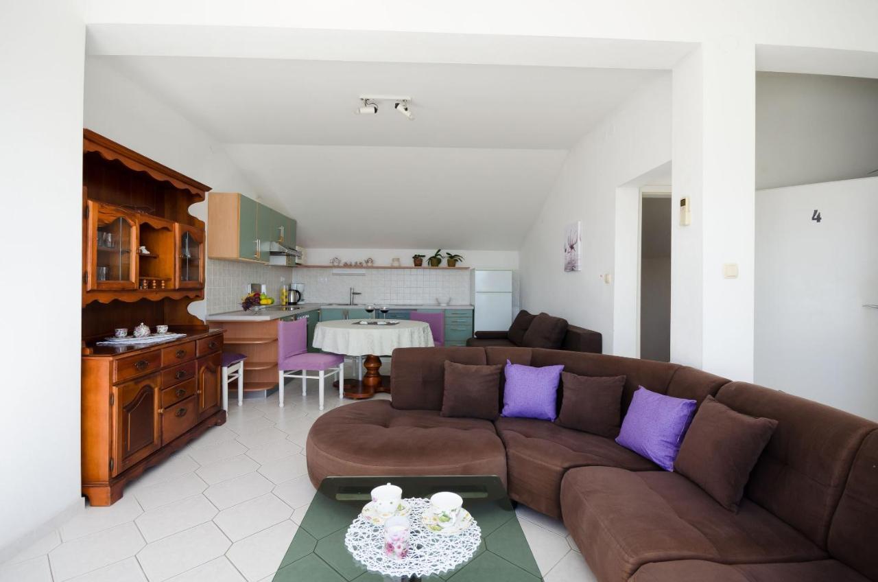 Apartments Snjezana โนวีวีโนดอลสกี ภายนอก รูปภาพ
