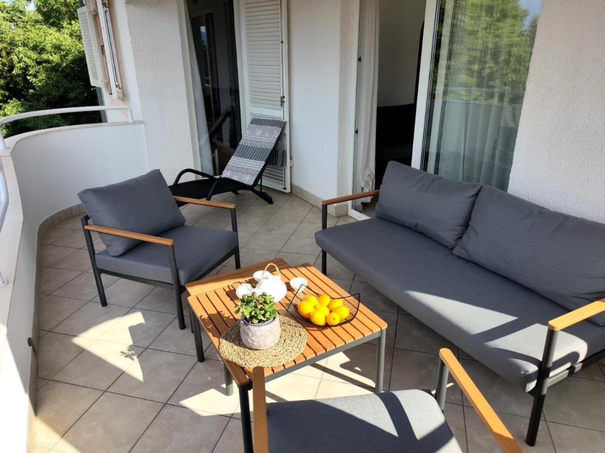 Apartments Snjezana โนวีวีโนดอลสกี ภายนอก รูปภาพ