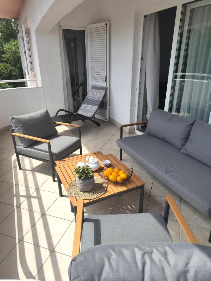 Apartments Snjezana โนวีวีโนดอลสกี ภายนอก รูปภาพ