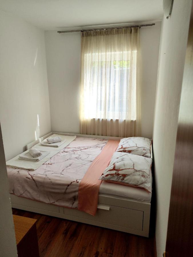 Apartments Snjezana โนวีวีโนดอลสกี ภายนอก รูปภาพ