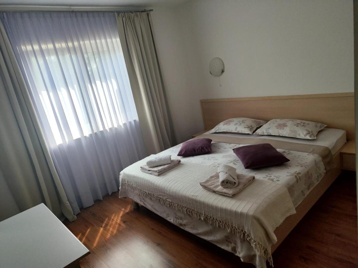 Apartments Snjezana โนวีวีโนดอลสกี ภายนอก รูปภาพ